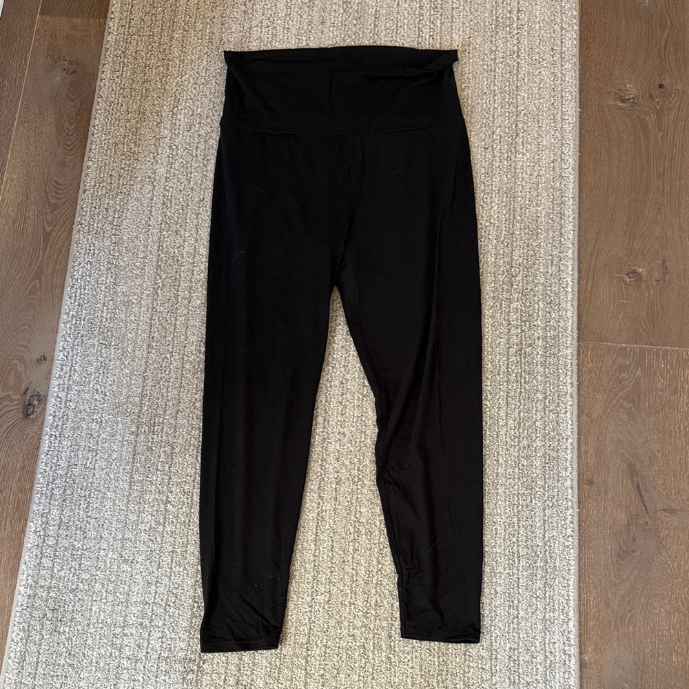 Hatch Black *Maternity* Leggings